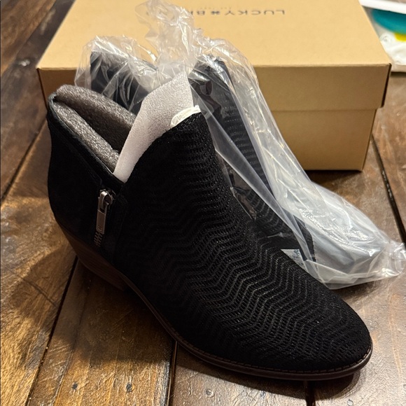 NWT Lucky Brand Black Ankle Boots - Picture 1 of 5